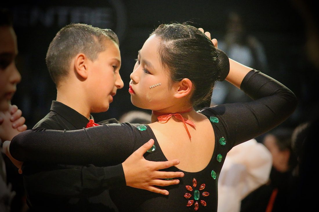 2 dancers in closed hold position at DanceSport Challenge