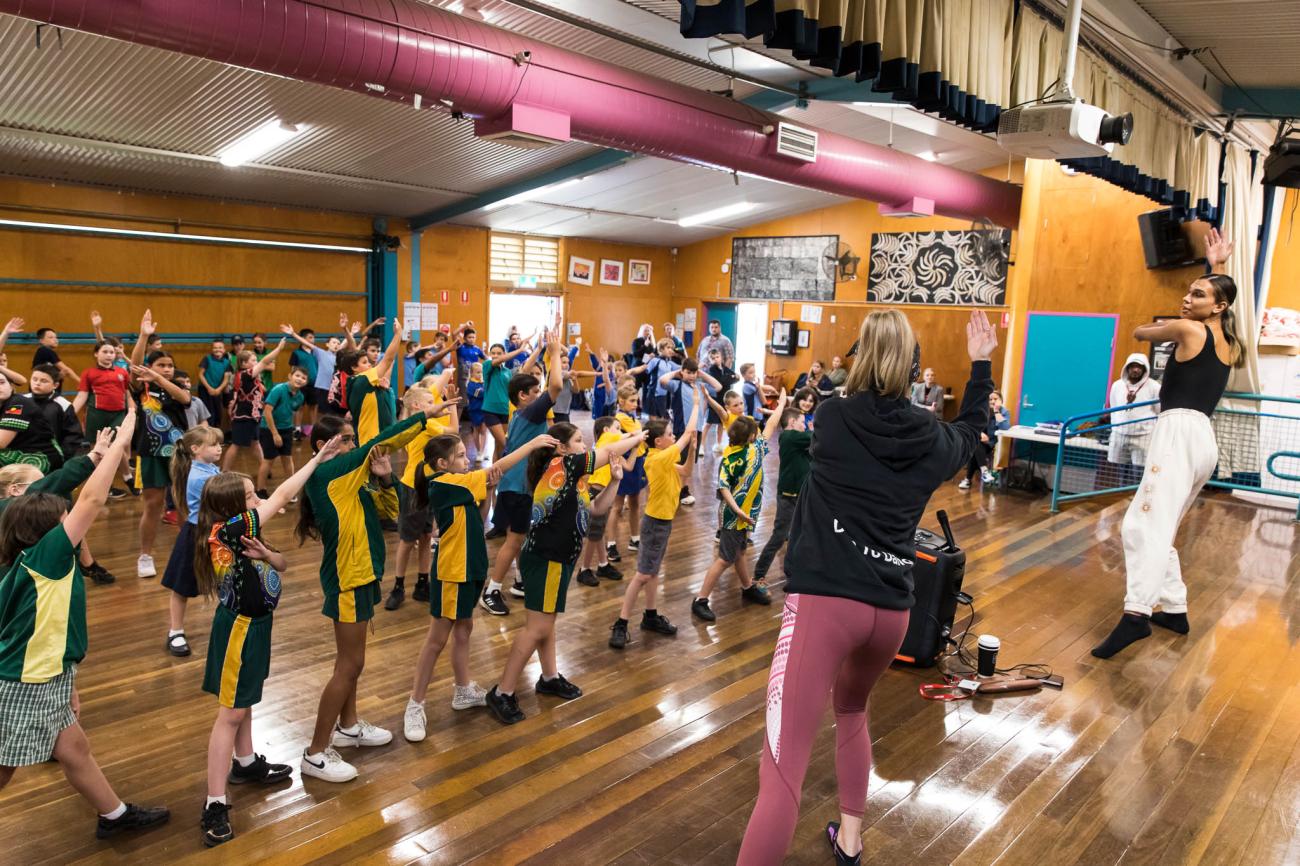 Primary Aboriginal dance workshops 