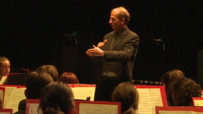 Stephen Williams conducting